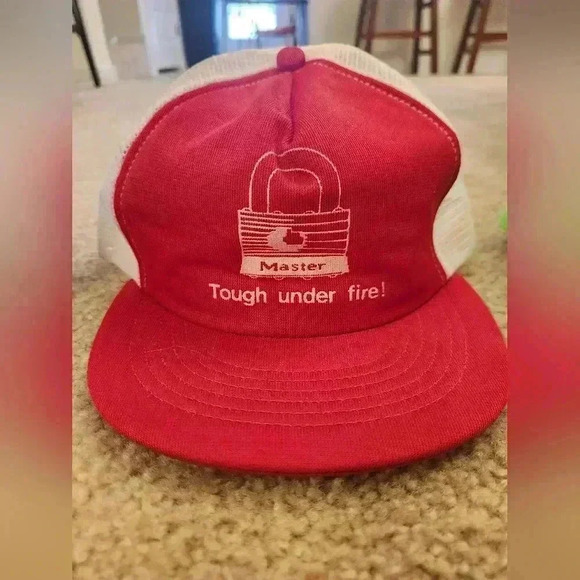 Red White Snapback Mens One Size Master Lock Tough Under Fire Hat - Picture 1 of 4
